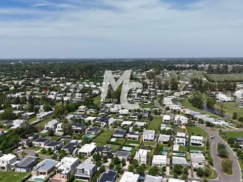 Santa Elena, Pilar Del Este