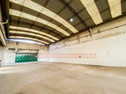 Galpon en Venta en Banfield, USD 830.000