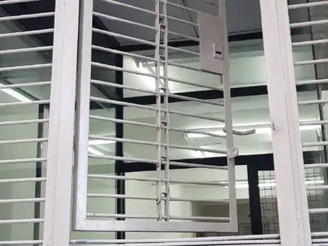 Local en Venta 40 años