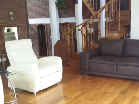 Casa en Venta en Countries y Barrios Cerrados en Tigre, USD 500.000