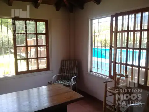 Casa en Venta con 3 cocheras