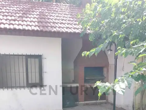 San Luis 900, Piso 0