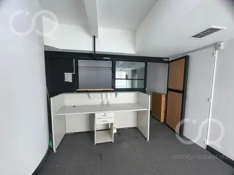 Oficina 4 ambientes con 2 baños