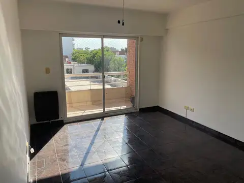 Departamento en alquiler en Flores