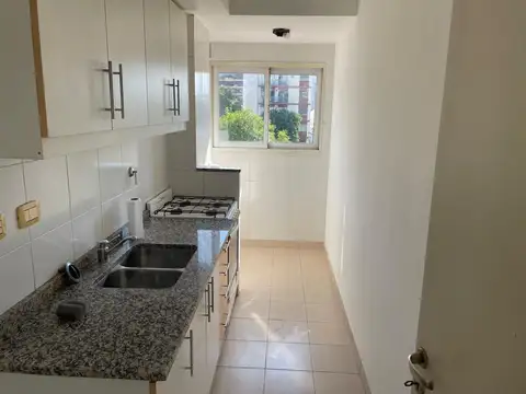Departamento en Alquiler en Flores, $ 600.000