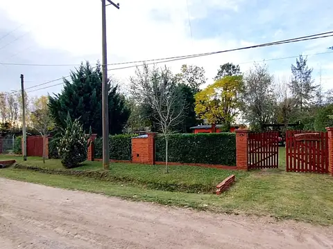 VENTA QUINTA 4 AMBIENTES LOBOS