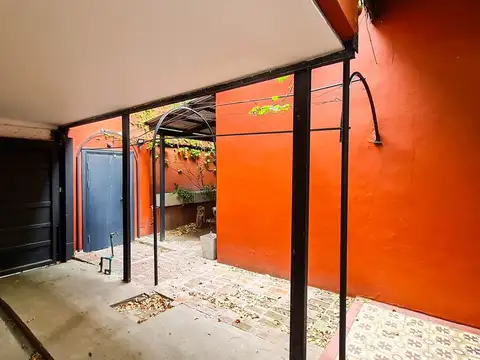 Venta Casa Lote Propio 4 amb, cochera, piscina