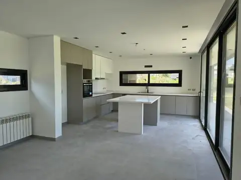 Casa en Venta en El Rebenque, USD 430.000