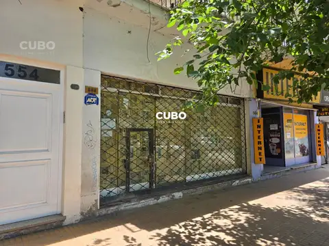 San Juan  al 500 entre Morón y Rondeau y frente a República de Siria