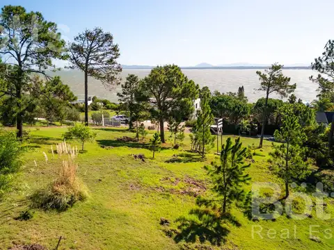 Terreno en Venta 60  mts Fondo