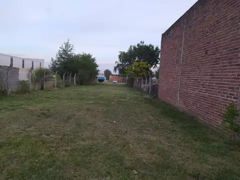 Lote 610 m² Bvard.Victorino De la Plaza. Urdinarrain