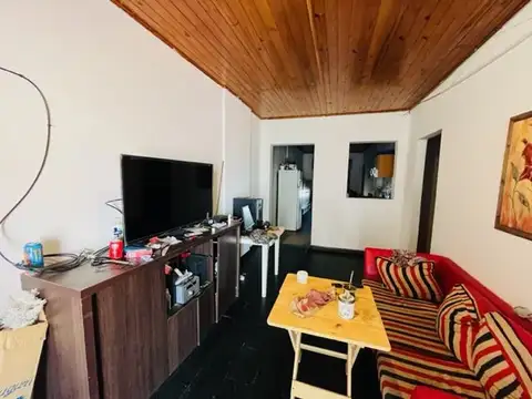 Depto Tipo Casa 3 ambientes con 2 baños