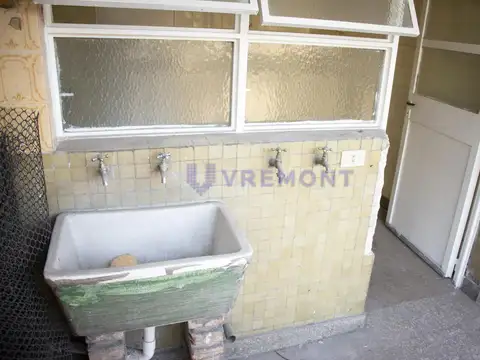 Departamento 3 ambientes en venta con balcon Ramos Mejia