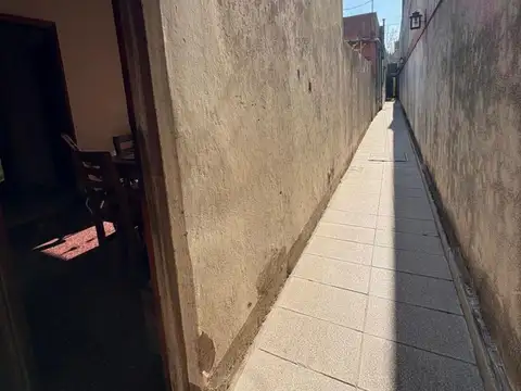 MARIANO MORENO - (3F) 5400, Piso PB