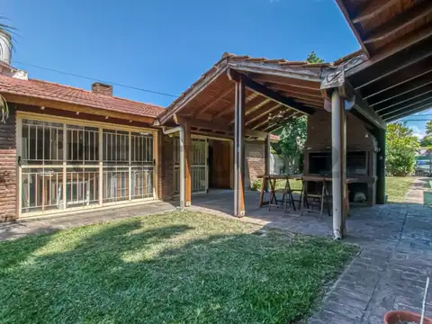 26 e/ 495 y 496 100, Piso 0