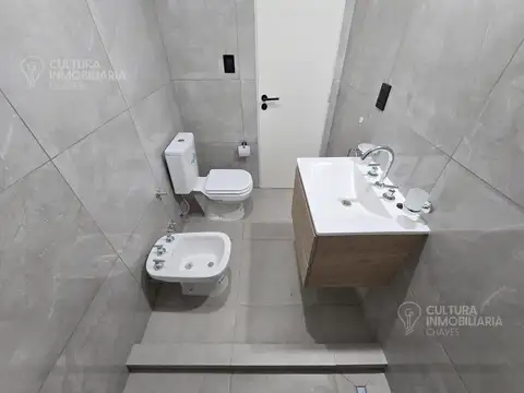 Depto Tipo Casa en Venta en Castelar, USD 76.000