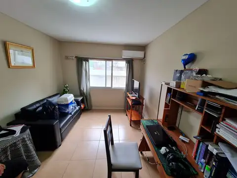 Cerrito 1300, Piso 2