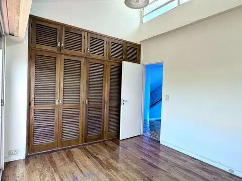 VENTA CASA 3 AMBIENTES CON DEPENDENCIA VILLA LURO