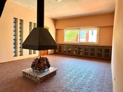 Casa en Venta en Villa Luro, USD 180.000