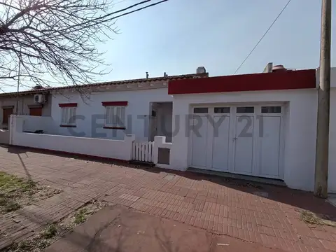 Constituyentes 200, Piso 0