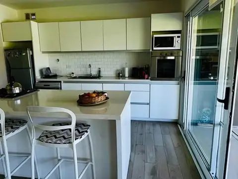 Pilar del Este Barrio SANTA GUADALUPE 100