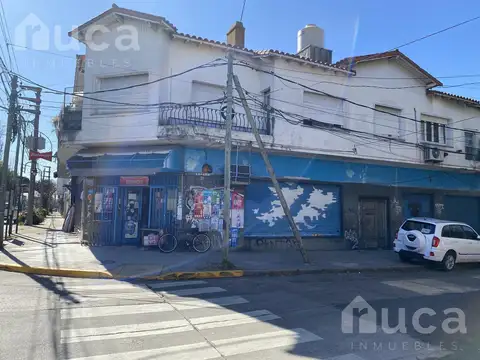 Local en Olivos-Maipu/Uzal