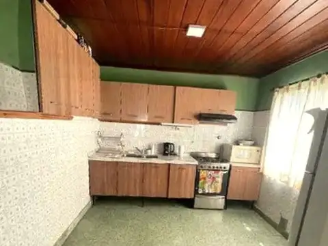 Casa en Alquiler con 1 cochera