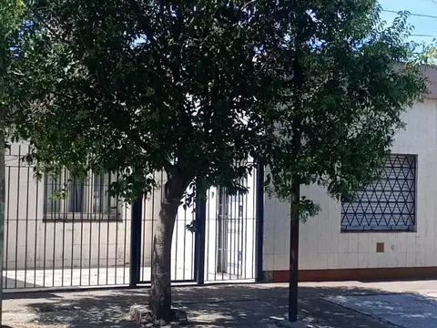 ALQUILER COMERCIAL 5 AMBIENTES VILLA DE MAYO