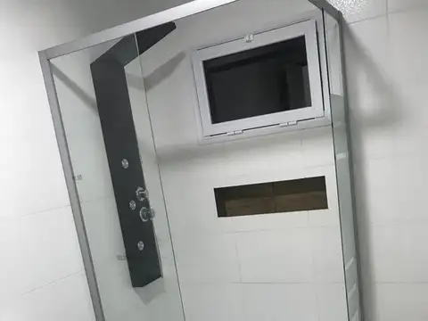 Casa 6 ambientes con 1 baño