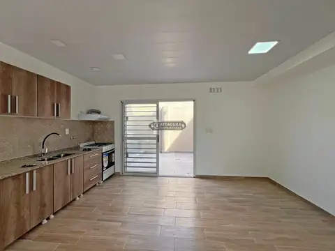 Departamento en Alquiler con 1 cocheras