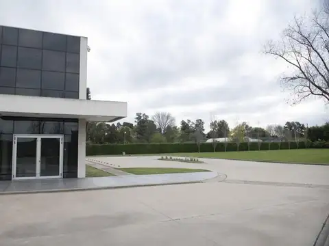 EDIFICIO COMERCIAL EN VENTA