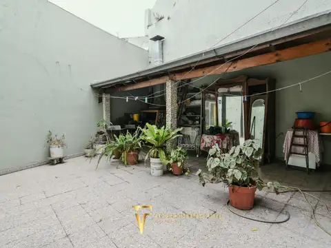 Venta - PH  - Tres ambientes - Patio  - Apto crédito - Parque Avellaneda