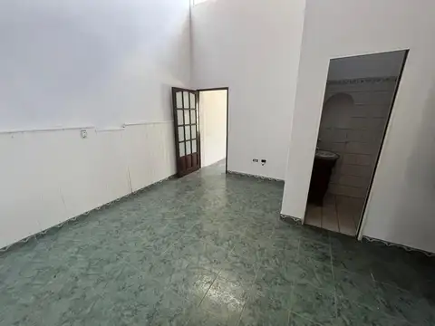 Oficina - Alquiler - Argentina, San Miguel - Irigoin 1108