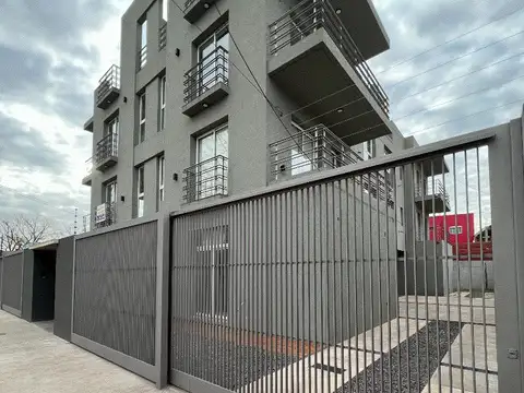 Belgrano 2100, Piso 1