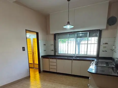 PH EN VENTA CON PATIO Y JARDIN - APTO CREDITO