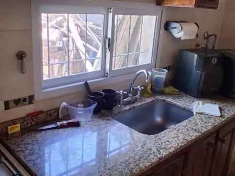 Casa 3 ambientes con 1 baño