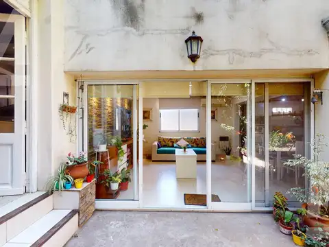 Depto Tipo Casa en Venta con 1 cocheras