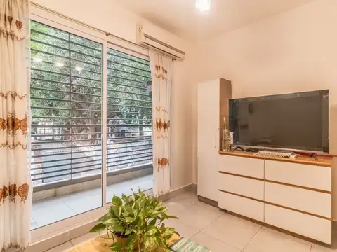 Alquiler  Monoambiente en Balvanera con balcon