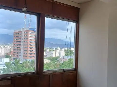 Oficina en Alquiler en Mendoza, $ 350.000