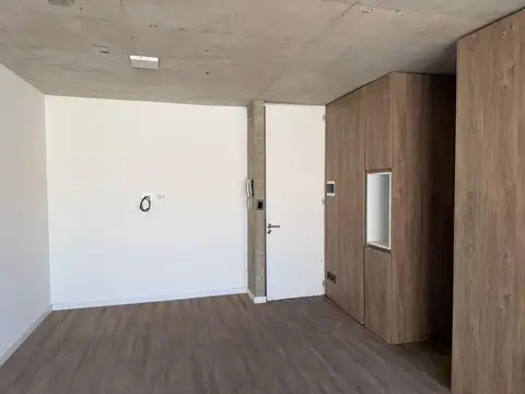 Departamento en Alquiler en Refinerias, $ 550.000