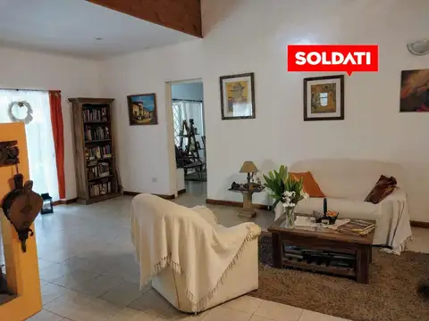 Quinta en Venta con 2 cocheras