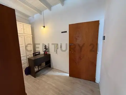 Capitan Juan de San Martin 1400, Piso 1