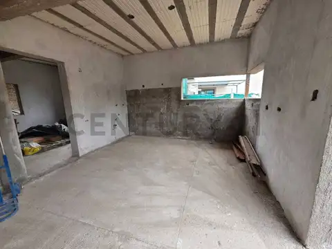 Casa 6 ambientes con 3 baños