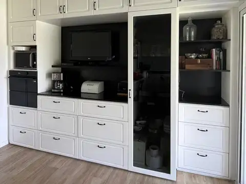 Casa 6 ambientes con 3 baños