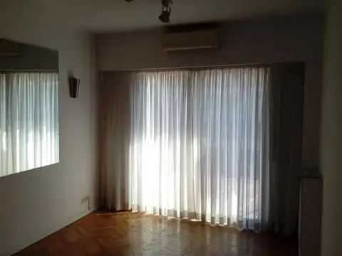 Charcas e/ Doctor Tomás Manuel de Anchorena y Doctor Norberto Quirno Costa