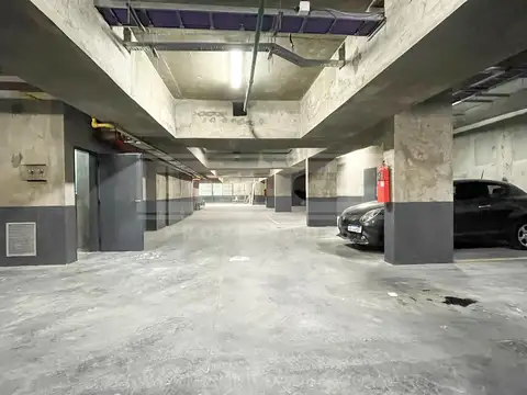 Av.  Maipu 3800 cochera 1 ss 107 entre Diaz Velez y Debenedetti