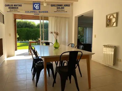 Venta de casa de dos plantas en La Madrugada