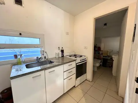 Local en venta, en Victoria.