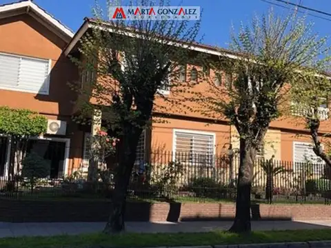 IMPORTANTE CHALET! !PERMUTA POR PROP EN GUALEGUAYCHU 