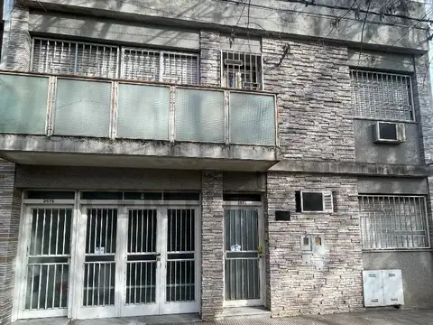 En Venta! 5 dormitorios y 3 baños